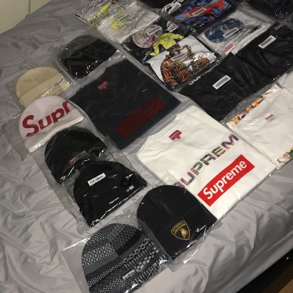 Supreme Only Mystery Box🆕 - Picture 7 of 11